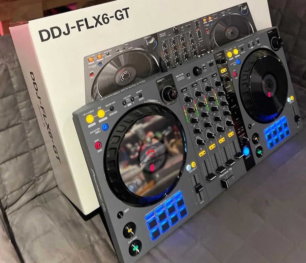 BRAND NEW Pioneer DJ DDJ-FLX6-GT Controller