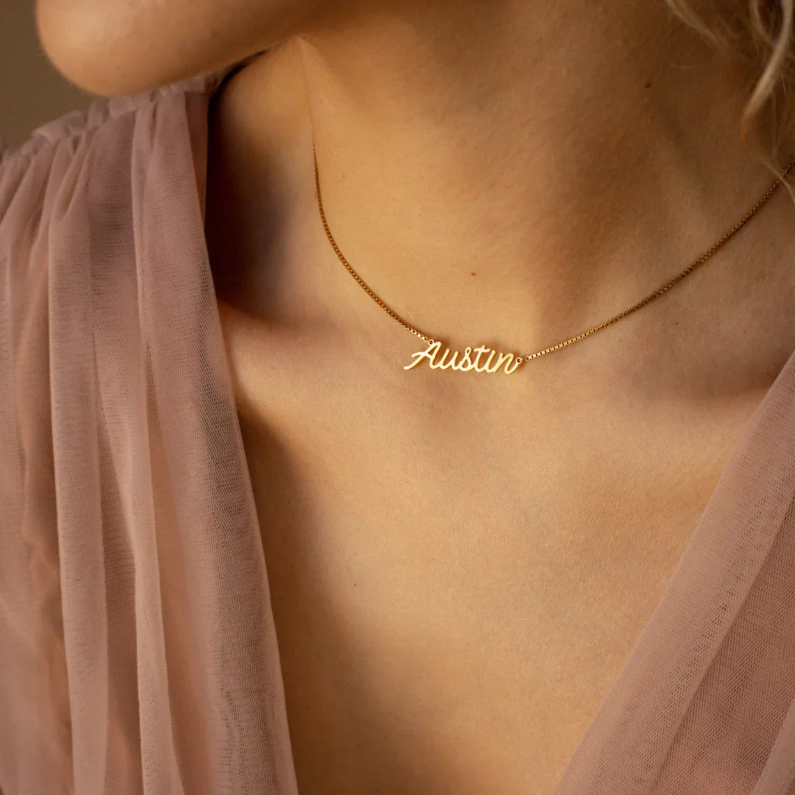 Collar con nombre personalizado para mujer, cualquier fuente con caja, cadena con placa de identificación dorada, mejor amigo, regalo de cumpleaños