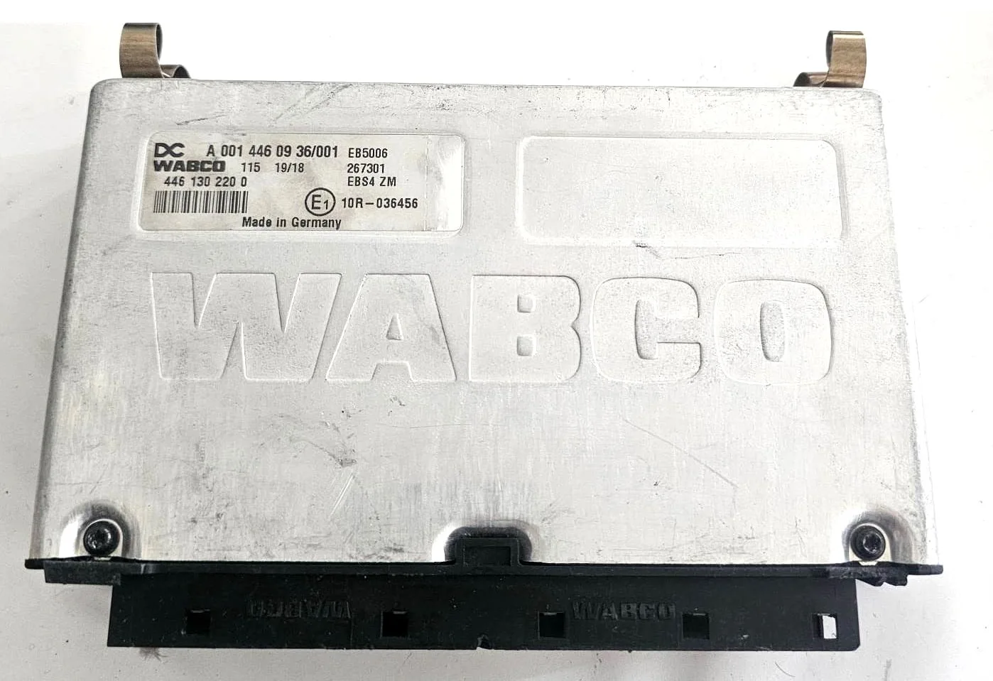 DC A 001 446 09 36 / 001 WABCO 445 130 220 0 EBS4 ZM CONTROL MODULE USED