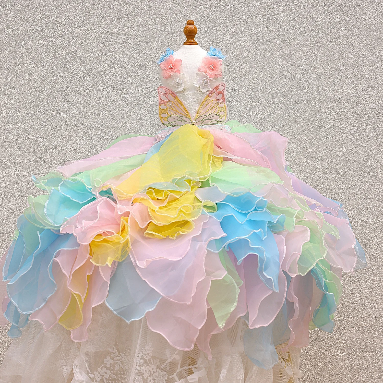 

Handmade Fairy Dog Dress Butterfly Wings Princess Style – Pastel Rainbow Tulle Gown for Small Pets
