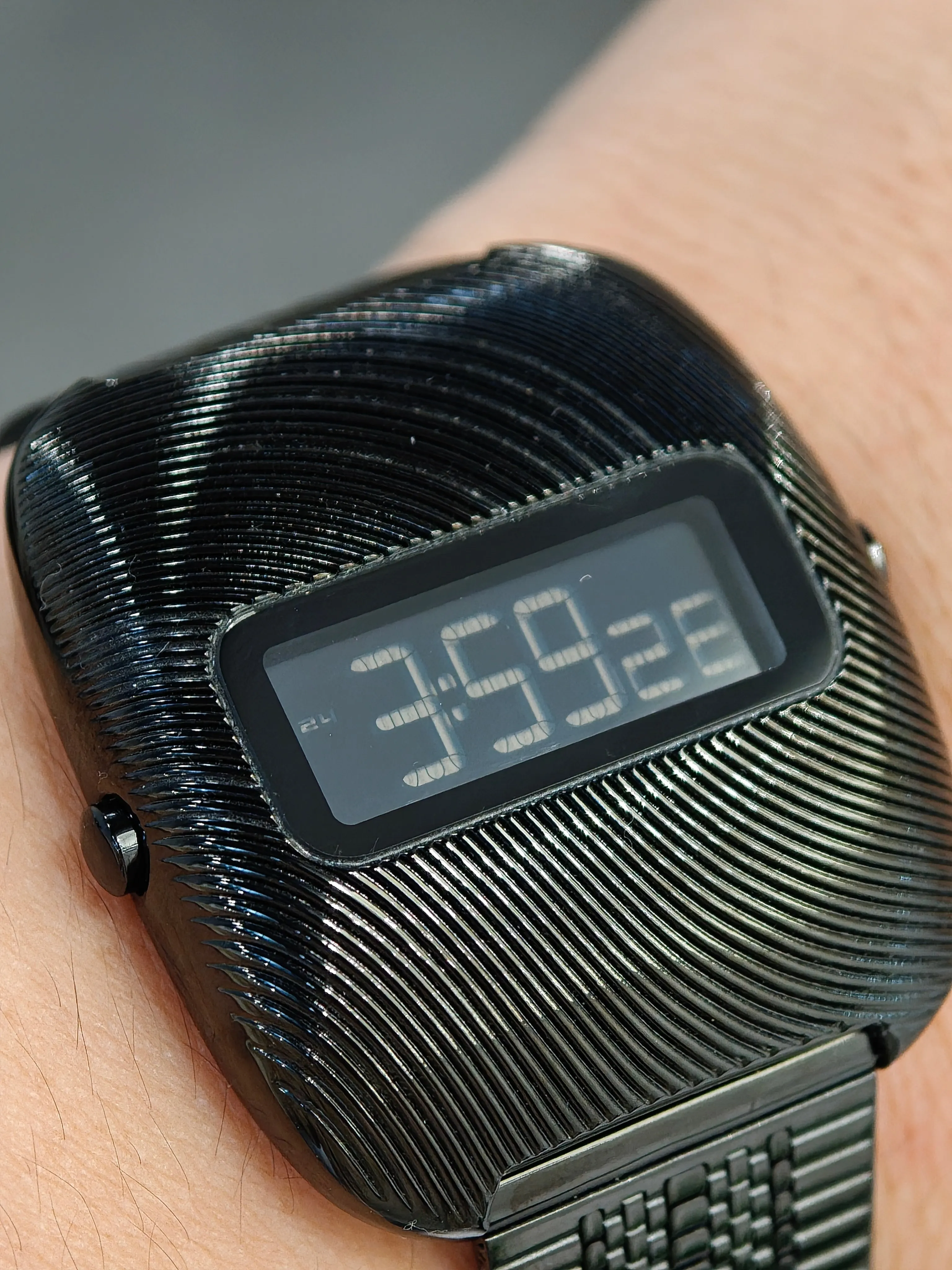 BENLY WATCH "Ripple Time" خمر 1970s ريترو مستقبلية نمط موضة Lcd إلكترونيات ساعات للرجل الساعات الرقمية #5