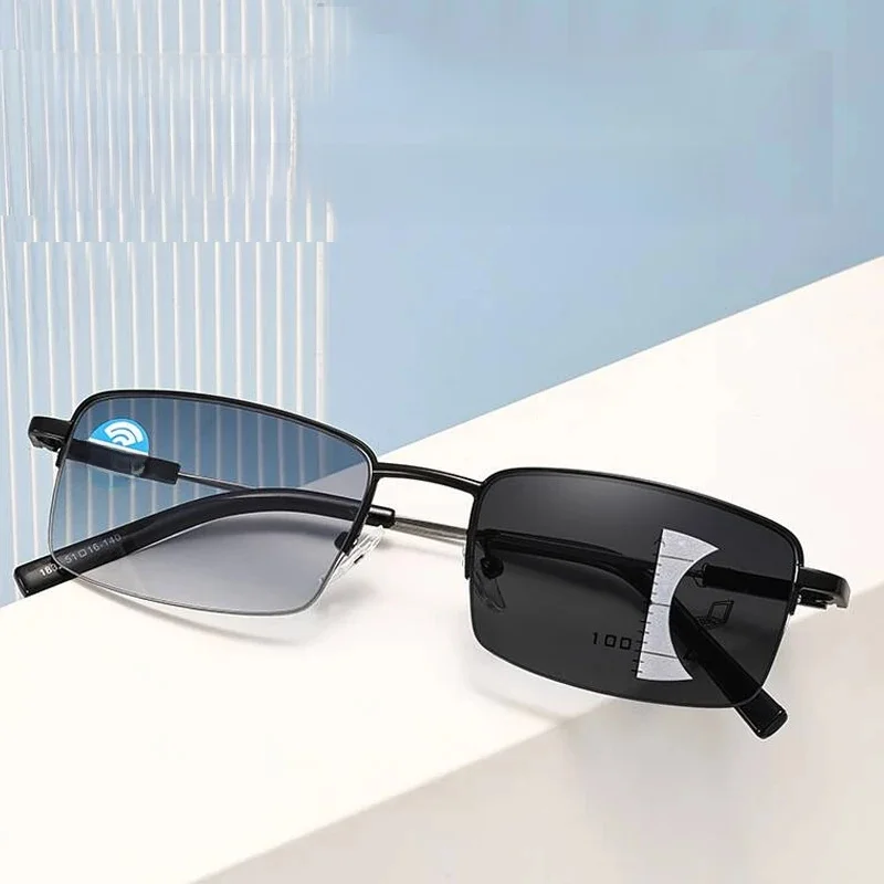 2025 Titan Photochrome Multifokale Lesebrille Männer Anti Blaues Licht Progressive Multifokus Lesebrille Frauen 1,0-3,5