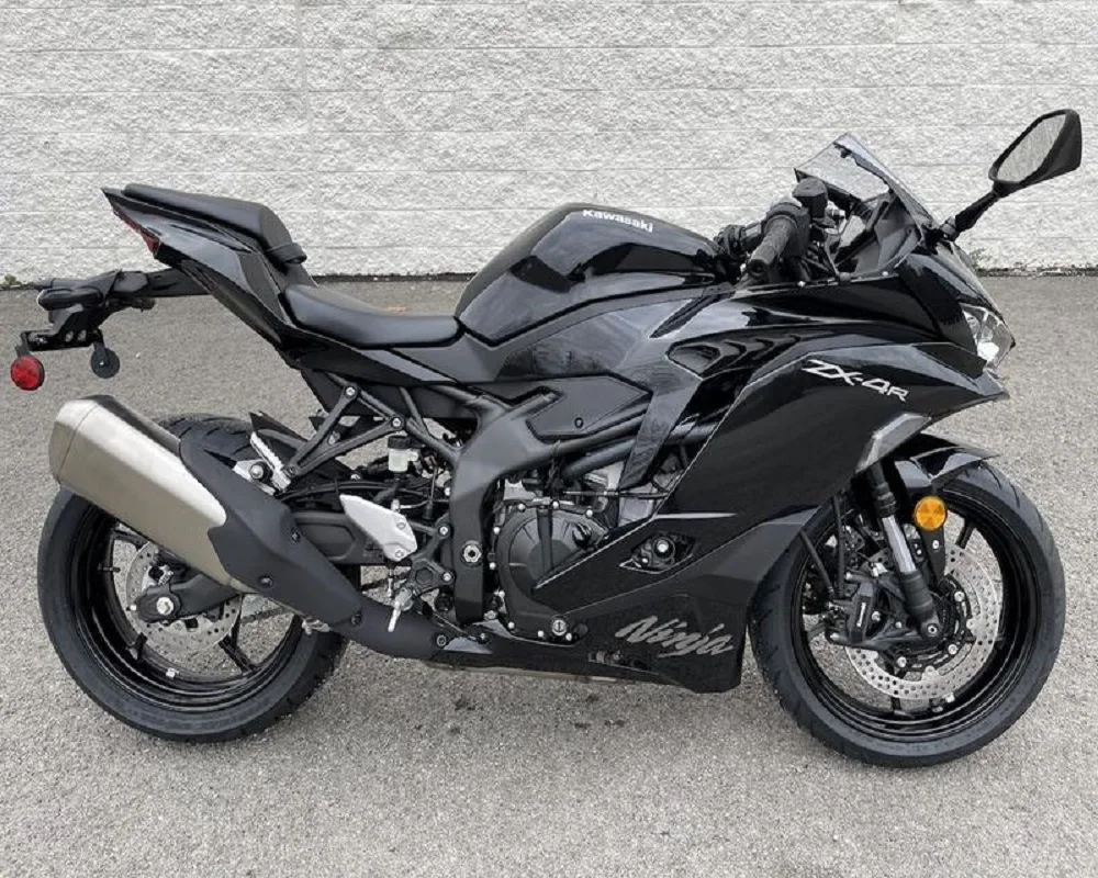 2024 Kavvasaki Ninja ZX 4R ABS (Metallic Spark Black) SuperSport Bike