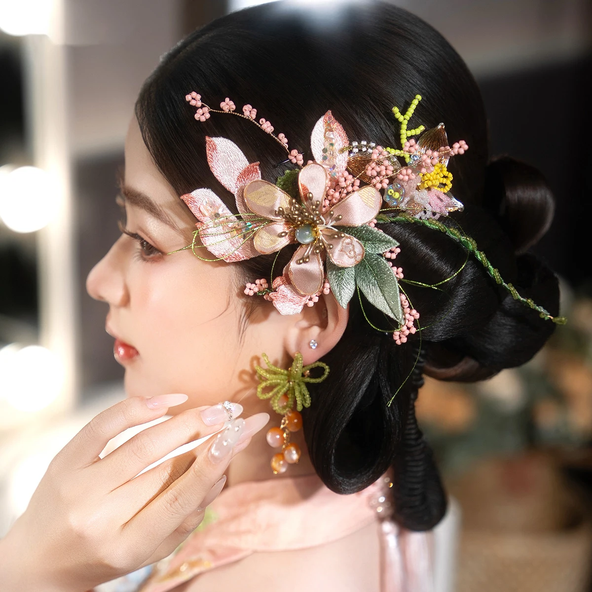 

Handmade Fabric Flower Hairpin Set Bead String Fresh Pink Blue Bride Headwear New Chinese Tang Wind Hanfu Hair Accessories