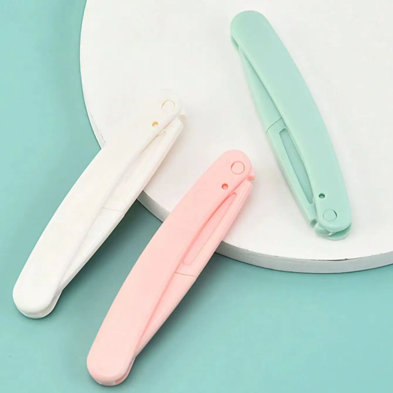 3-piece Portable Foldable Eyebrow Razor Set with Safety Guard to Prevent Scratches, Unisex Eyebrow Trimmer