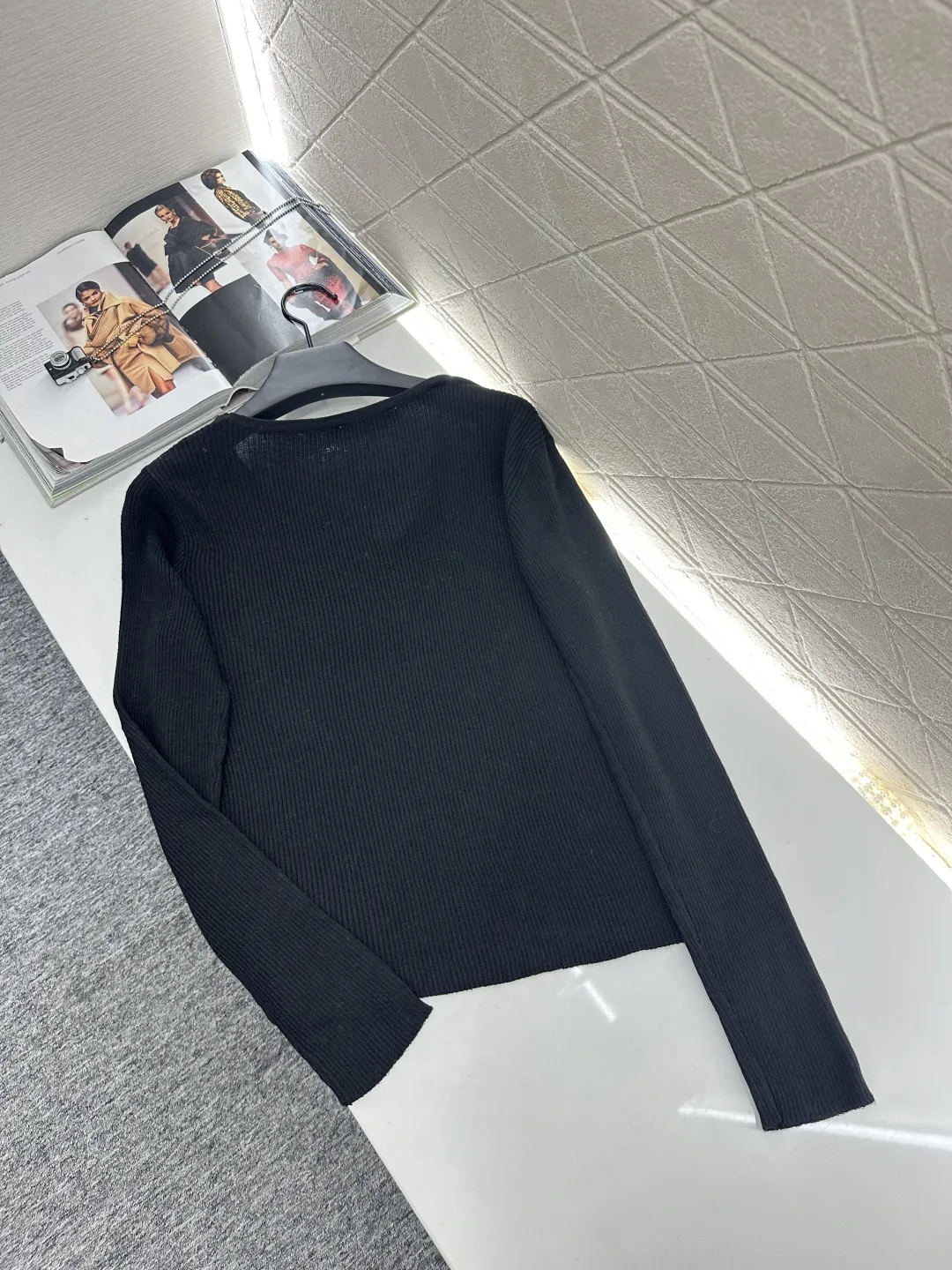 

2025 fake two-piece knitted top made of wool yarn, comfortable and elastic long sleeved elastic top
