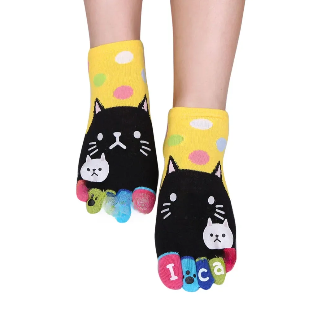 Skarpetki damskie Harajuku Letter Cute Cats Patchwork Dot Cotton Kawaii Śmieszne skarpetki z pięcioma palcami dla dziewczynek Prezent świąteczny Toe Calcetines — zdjęcie 2