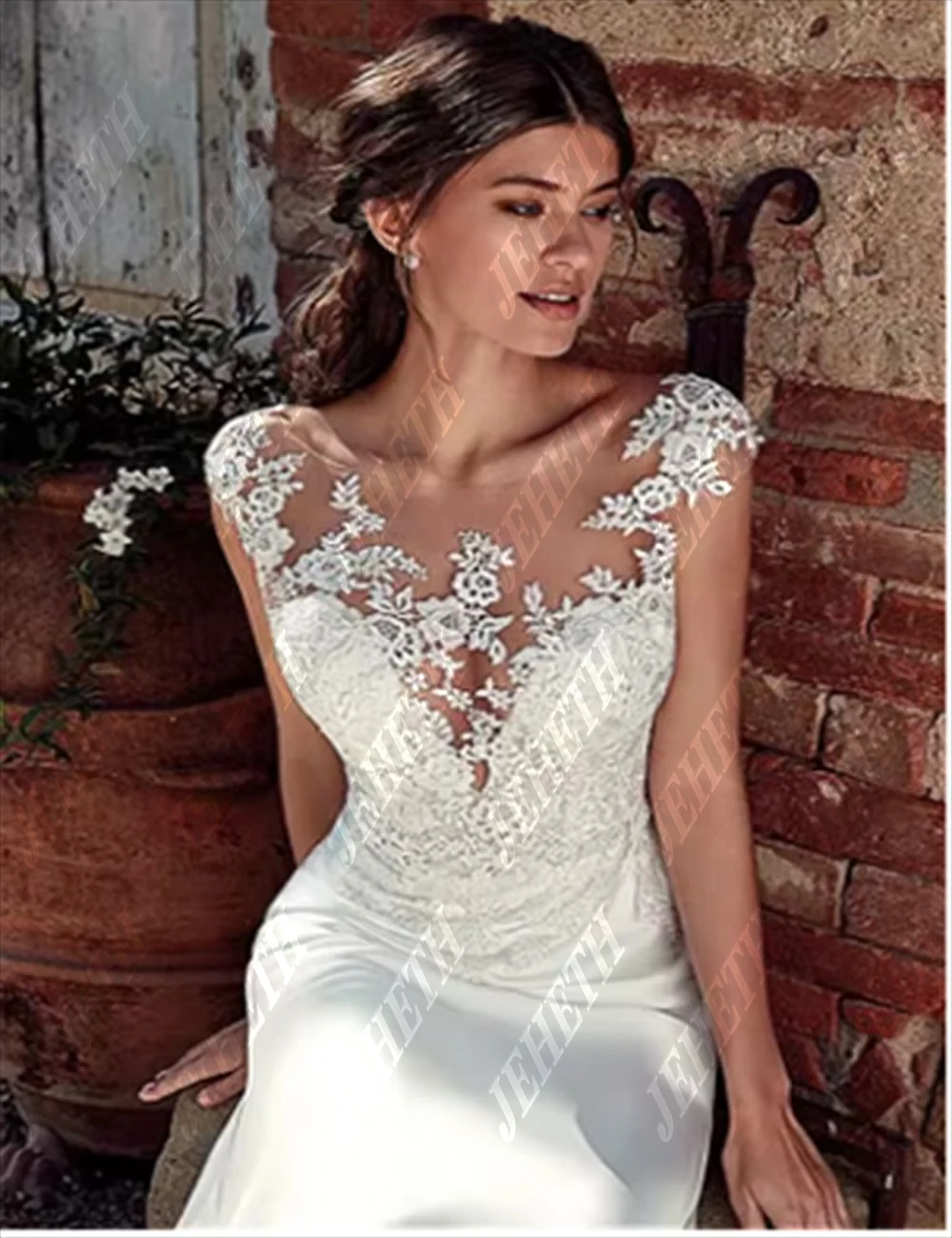 ที่กําหนดเอง Scoop แขนสั้นลูกไม้ Appliques ชุดเดรสเมอร์เมดธรรมชาติ Slim ปุ่มกลับผู้หญิงชุดเจ้าสาวภาพลวงตา Vestido