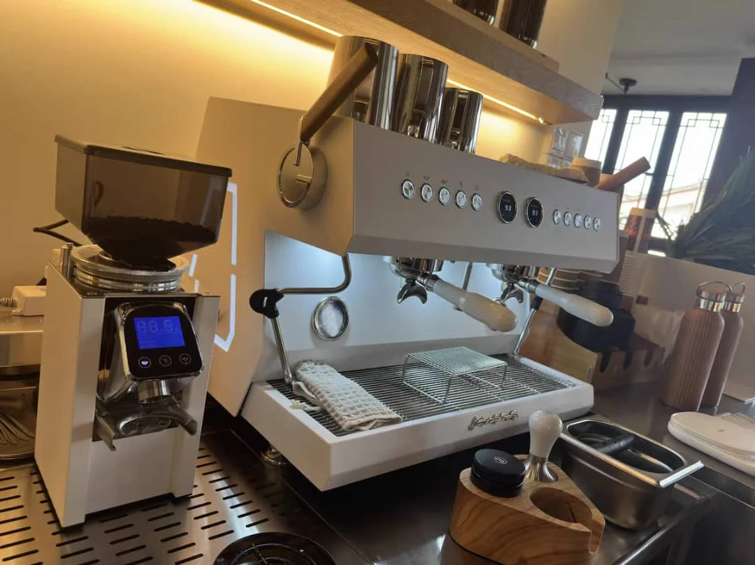 Coffee Machine Gemilai CRM3211 Italian Double Head Three in One Commercial Household Professional Semi-Automatic Coffee Machine