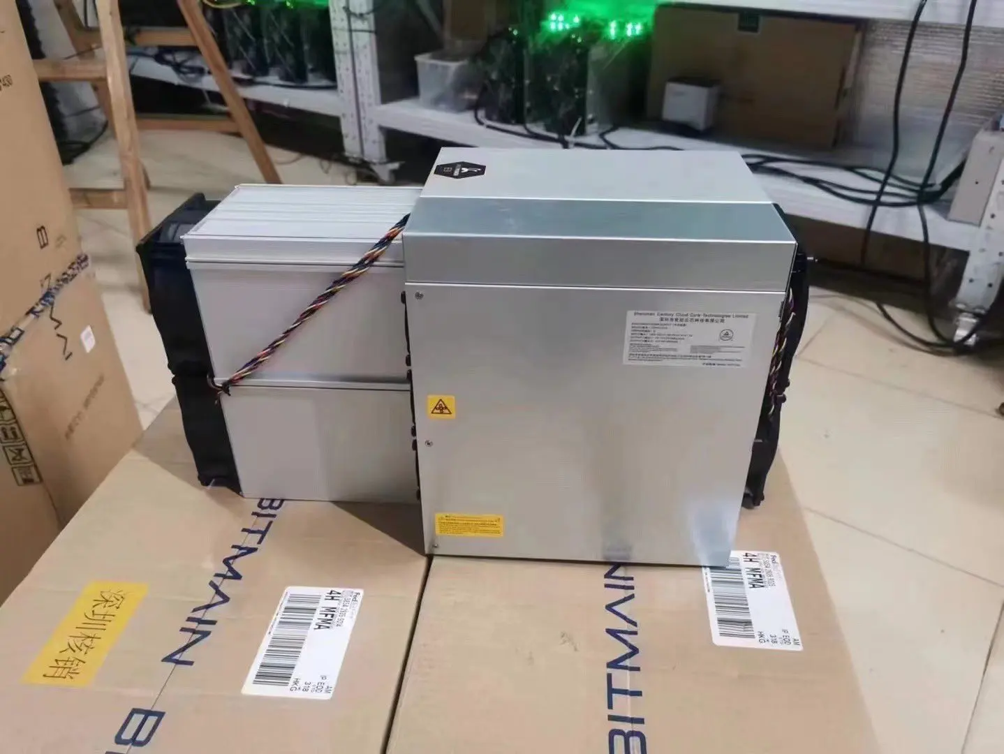 Antminer E9 (2.4Gh/2.1Gh) from Bitmain mining EtHash algorithm with  hashrate 2.4Gh/s  Include 1920W Power Supply