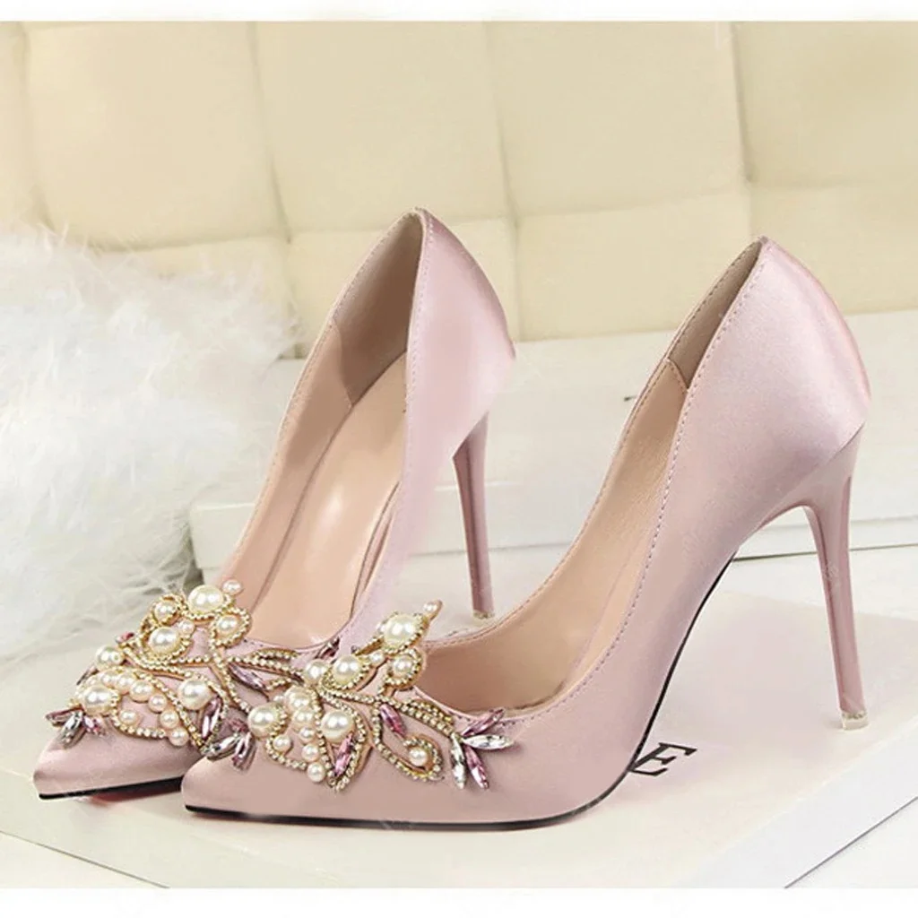 1 para kobiet eleganckie buty z perłami Rhinestone kwiatowe zawieszki do butów ślubne buty na wysokim obcasie ozdoby biżuteria — zdjęcie 2
