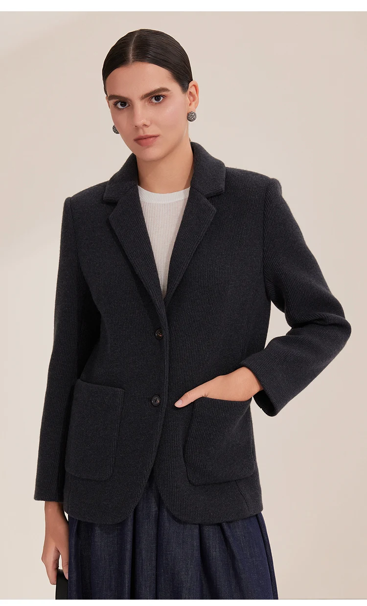 BY4521228 Damen Blazer aus weicher Wolle mit Strickstruktur, Reverskragen, Knopfleiste und Taschendetail, Winter, Büro, Freizeit – Detail 3