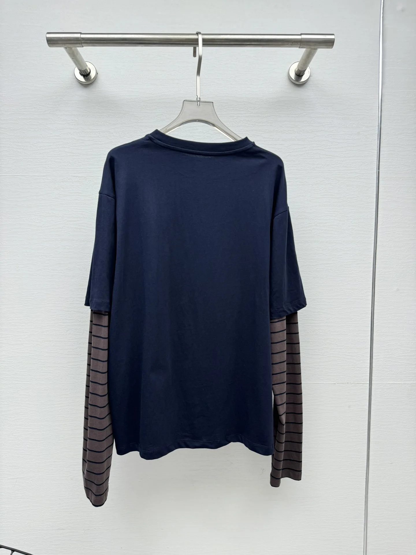 

Women Long Sleeve Autumn New Soft Comfortable Crew Neck Fake Two Pieces Of Stitched Stripe Women Top 2025