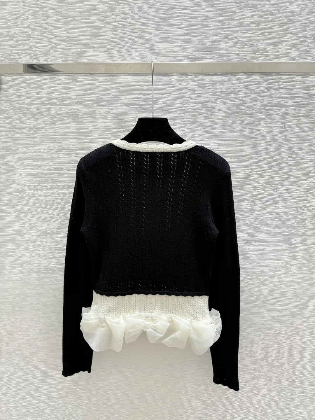 

Женский трикотаж с длинными рукавами, модный облегающий цвет столкновений, все виды простого банта из бисера, искусственный два женских топа 2025