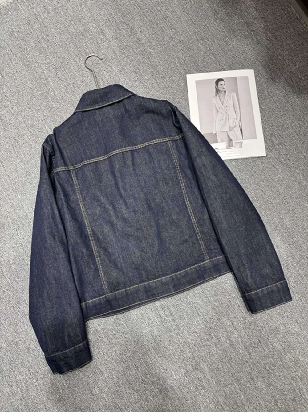 Women's new retro pocket denim jacket, twill cotton denim soft and skin friendly lapel jacket