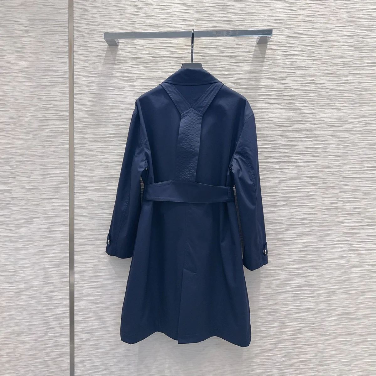 2026 High quality women's waist belt, waist cinching, mid length, back pleated design, and a stylish coat--hb806
