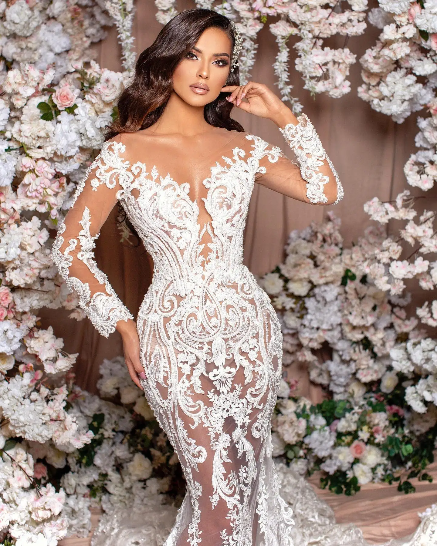 Sexy Mermaid Wedding Dress Customized Long Sleeve Sheer Neck Lace Appliqued Illusion Bridal Gowns Saudi Arabia robes de mariée