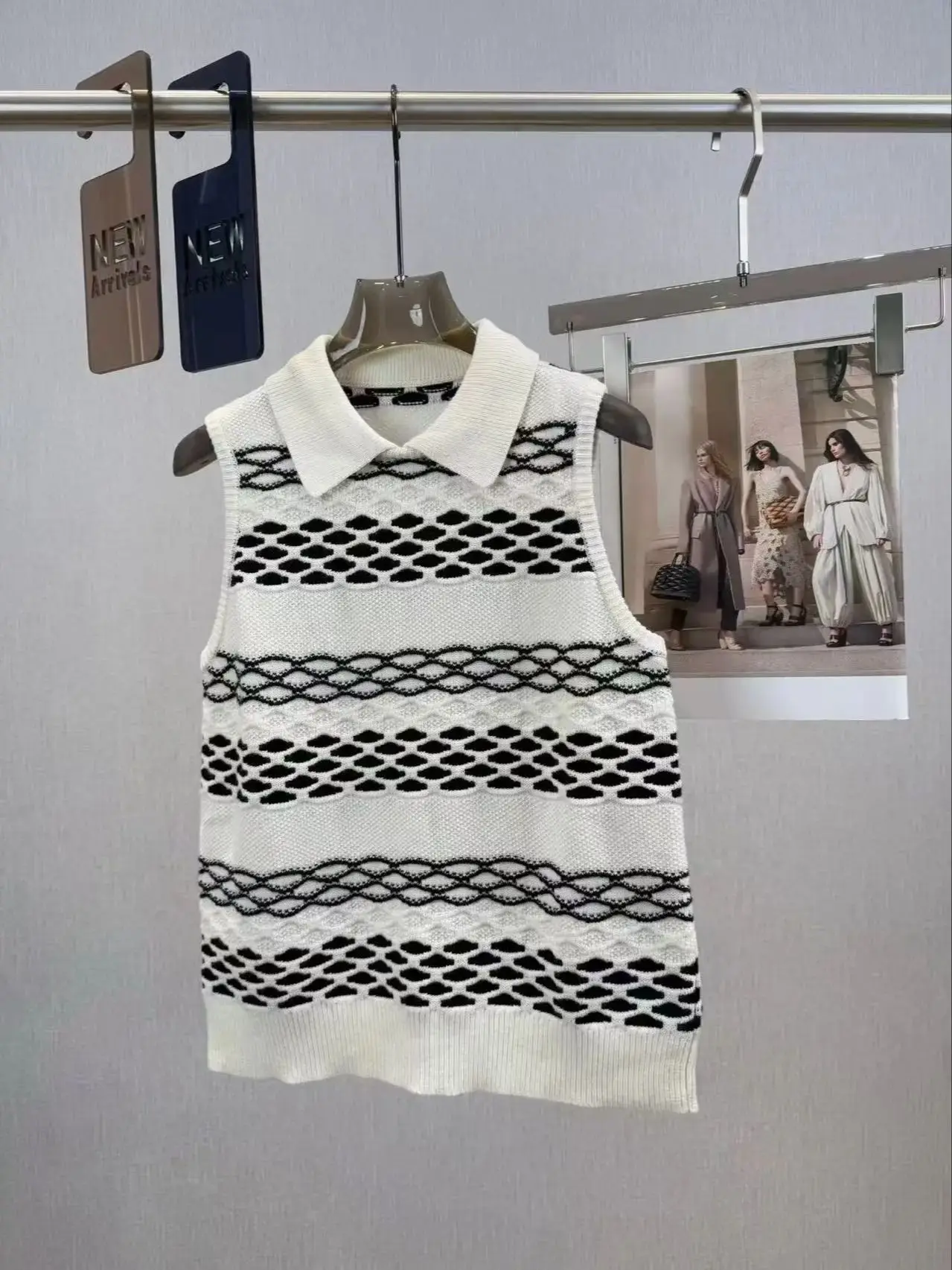 

Осенне-зимний женский жилет из 100% шерсти с геометрическим узором