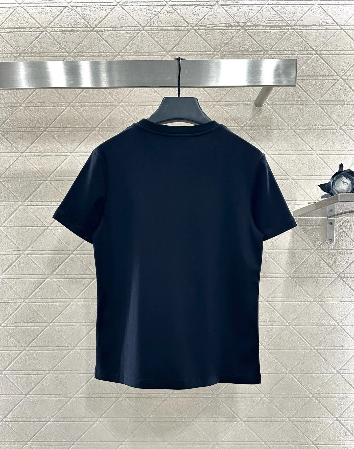 

25 Summer New Women's Hoodie Round Neck Solid Color Embroidered Knitted Short Sleeve T-shirt Top