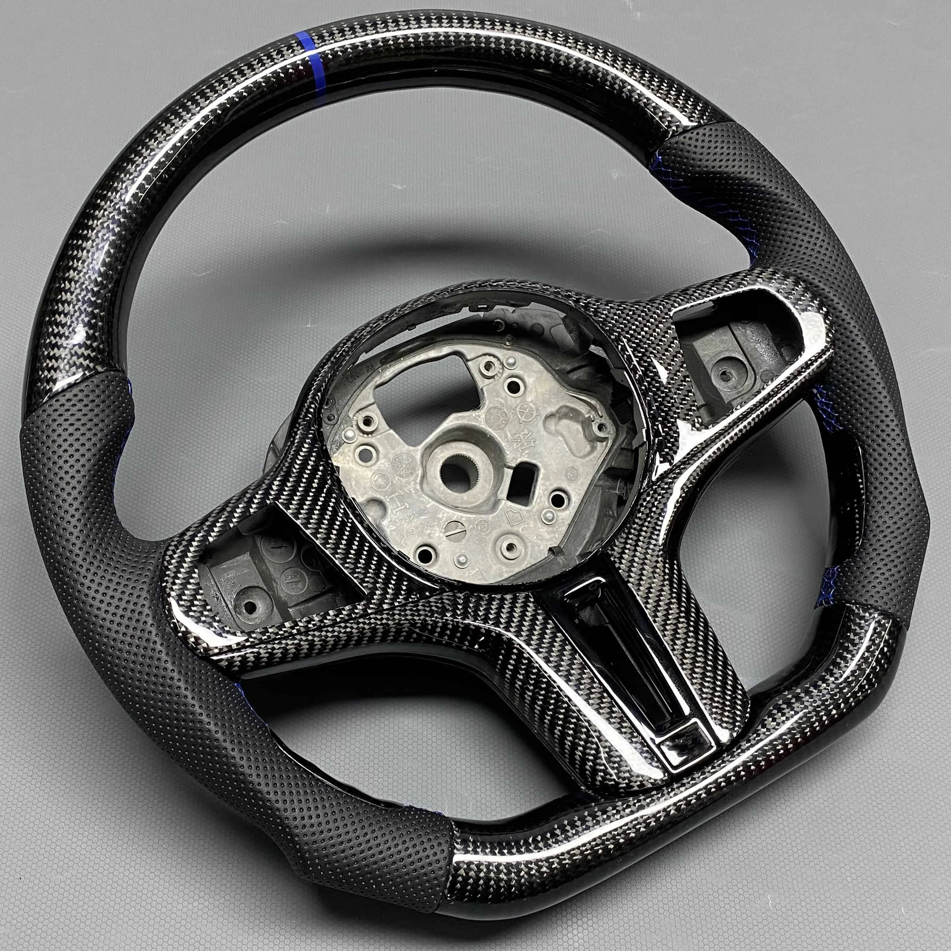 Customized Carbon Fiber Steering Wheel for BMW G30 G32 G42 G14 G01 G02 G05 G06 G07 G20 G22 G26 G29 G80 Sports Style