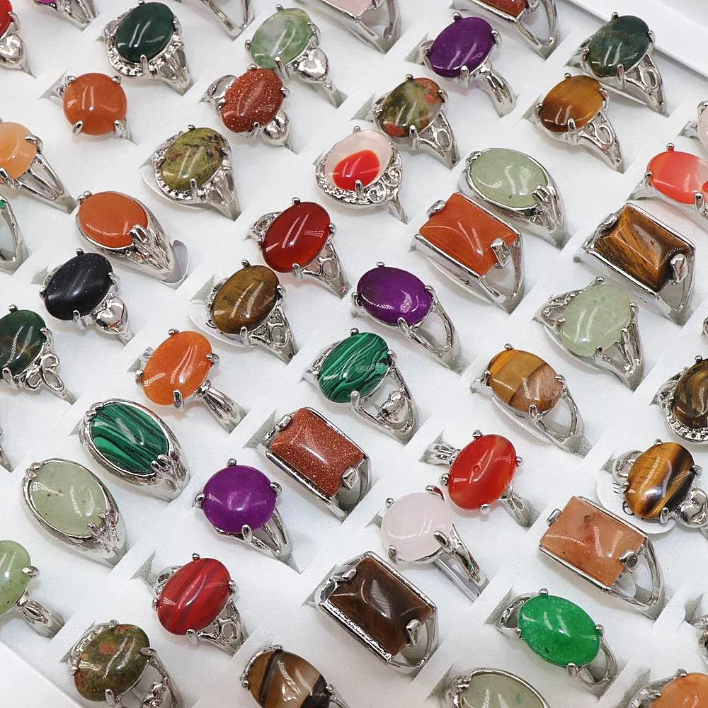 Groothandel 100 stuks/lot Gemengde willekeurige kleuren en stijlen Natuurstenen en legeringen ringen Mode sieraden Dames feest bruiloft ring in display doos - afbeelding 2