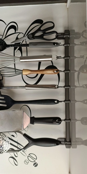 Wall Mounted Kitchen Hook Rack No-Punching Wall Hangers Rail Kitchen Utensils Rack Spoon Shovel Chopping Board Storage Rack photo review