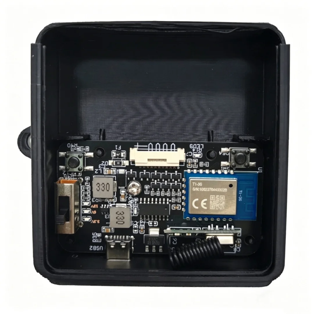 Picture 6: Tuya Wifi Universal Adapter Box Remote Control Duplicator 433MHz 433.92MHz Code Grabber Clone Gate Key Fob Command Hand
