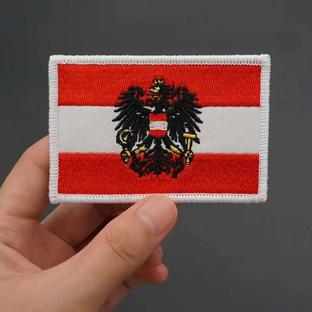 Naszywki z flagą Austrii Odznaki Wojskowa taktyczna morale Haftowana aplikacja z haczykiem — zdjęcie 2