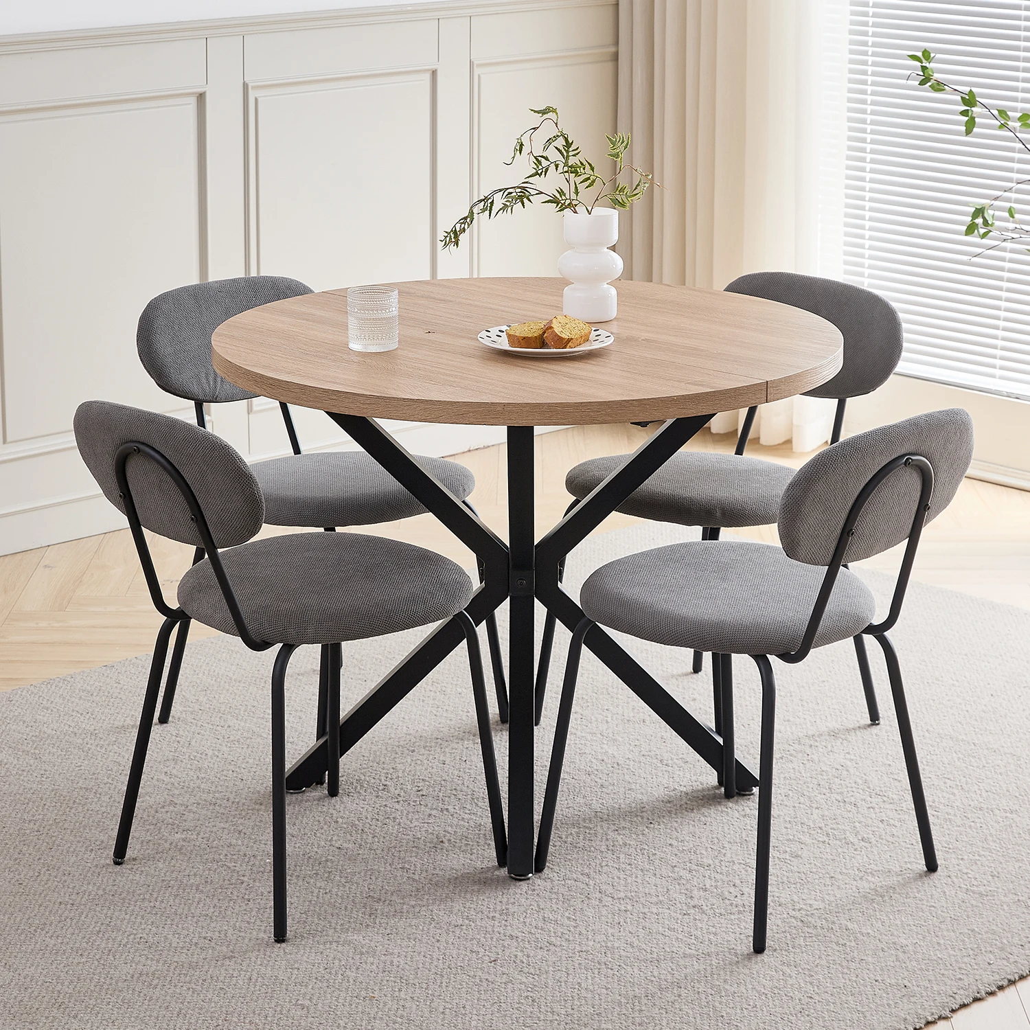 Set aus 4/6 nordischen Esszimmerstühlen mit Eisenbeinen, gepolstert, schlicht, hochwertig, stapelbar für Wohnzimmer/Wartezimmer/Bar/Restaurant – Detail 11