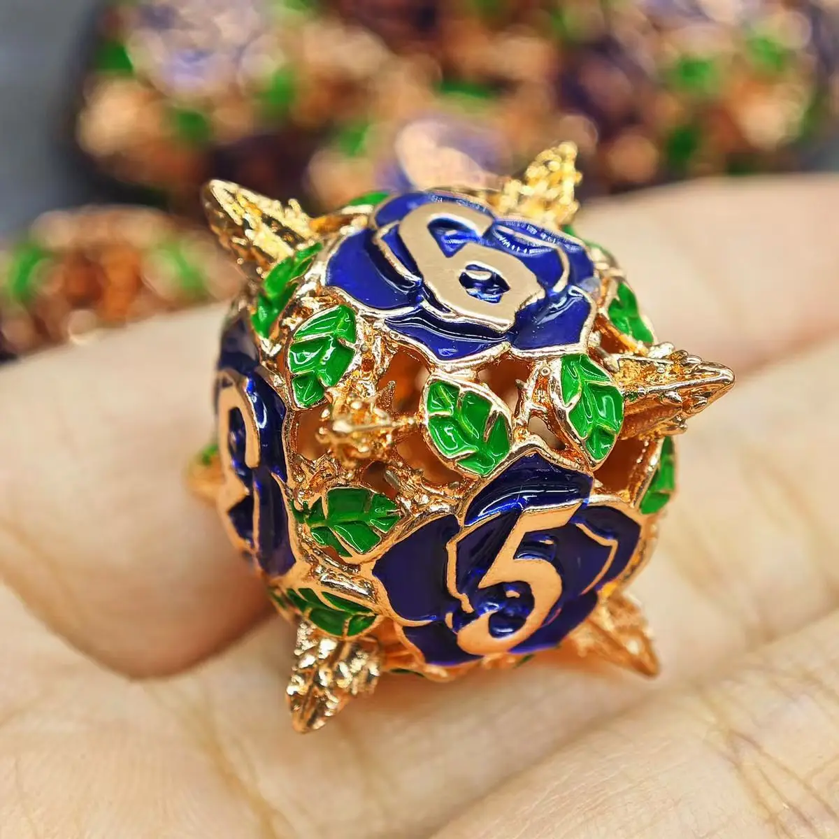 

Hollow Rose Dices Metal dnd dice sets For Dungeons and Dragon Polyhedral role playing Game Dice set D6 D8 D10 D20 Rose d&d Dices