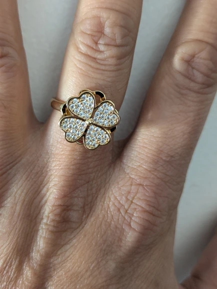 Lucky Clover Spinner Gold Ring