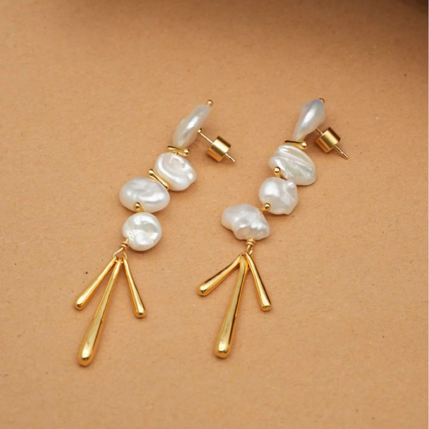 

YAJUNIEL Natural Freshwater Pearl Drop Earrings Asymmetrical Dangle Earrings with Modern 24K Gold Plated Charms for Women
