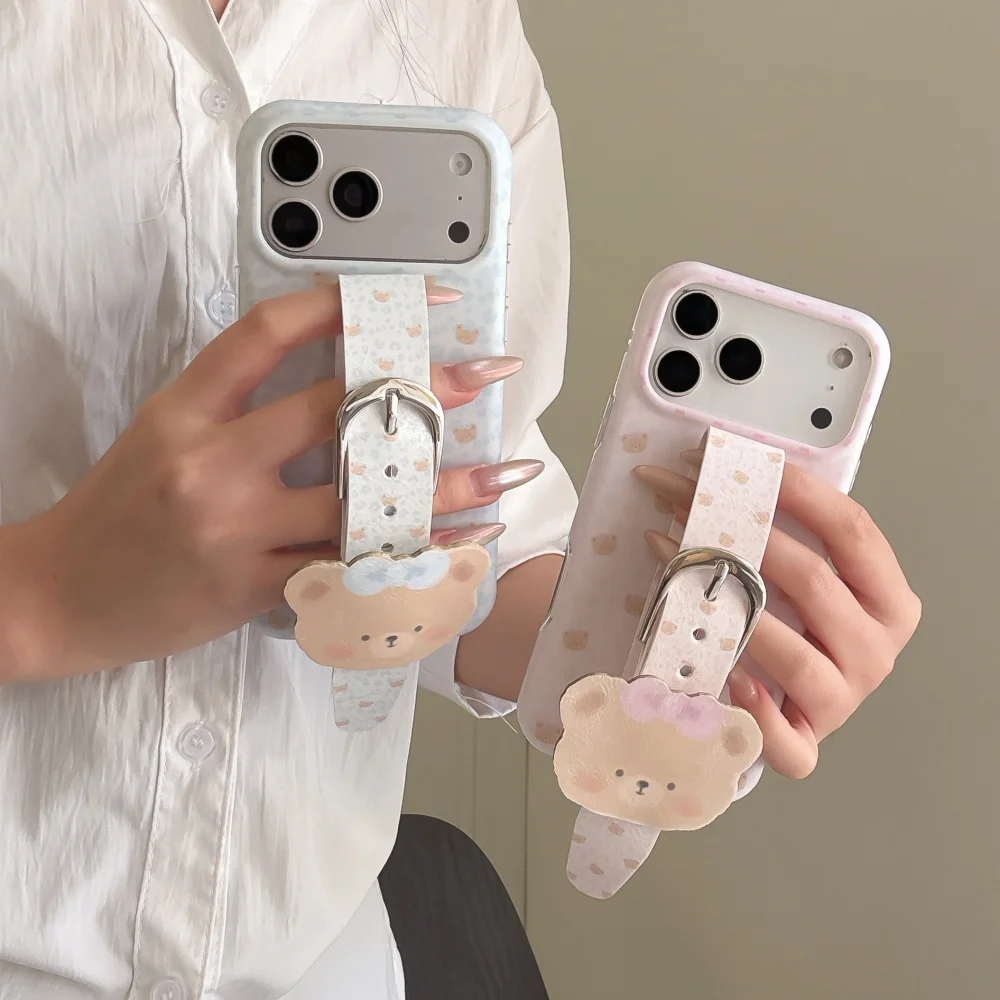 Korean Ins Cute Cartoon Bear Wristband Phone Case for iPhone 18 17 Pro 16 Max 15 16 17 Pro Max 15 Pro Anti-fall Protective Cover