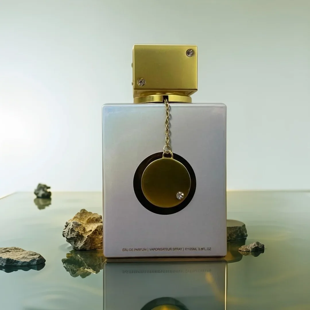 Club de Nuit White Imperiale Armaf para Mujeres 105ml/3.6oz مع رائحة البرغموت والمسك طويلة الأمد، إنها هدية مثالية