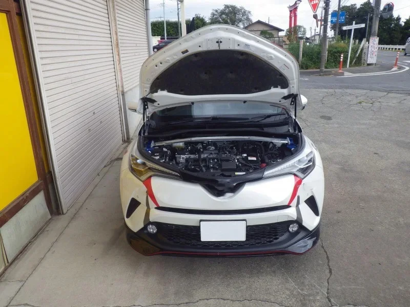 Przednie rozpórki gazowe maski silnika do Toyota C-HR 1st AX10 AX50 2016-2023 Modyfikacja wspornika podnośnika Amortyzatory Cylindry Prop Tłoki tłoka — zdjęcie 2