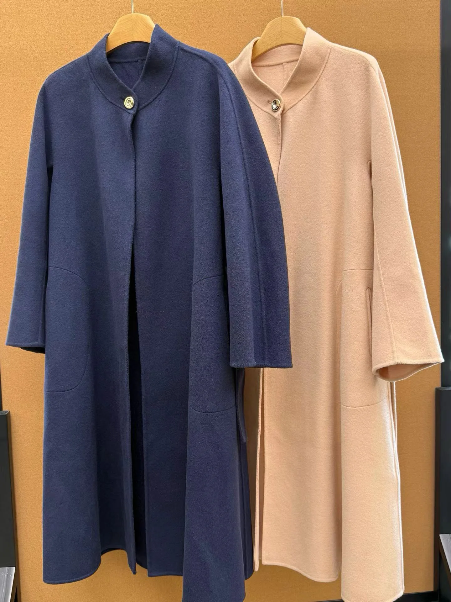 

Elegant minimal luxurious stand collar one-button cashmere-wool coat
