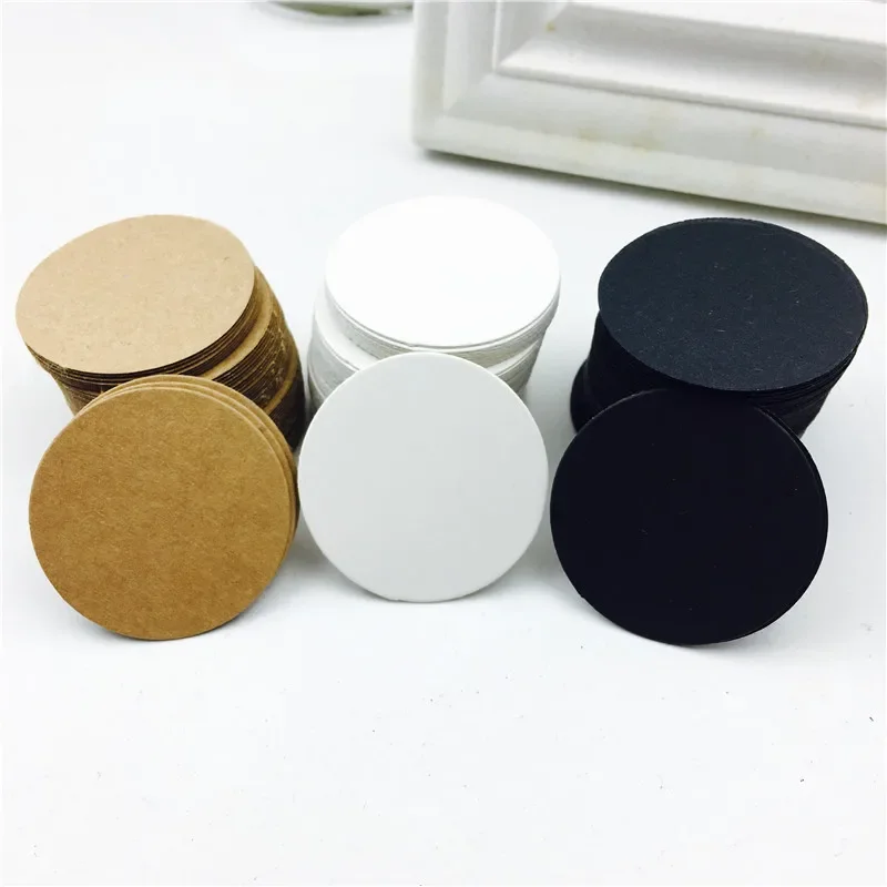 100 sztuk 4*4cm biały czarny brązowy papier pakowy tagi okrągły bagaż uwaga ślub etykiety z imionami puste cena wisząca etykietka bez otworu — zdjęcie 2