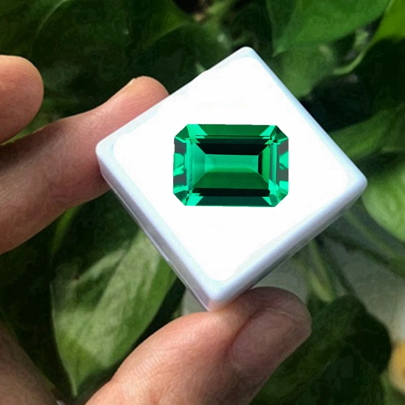 

Wholesale Synthetic Emerald Loose Gemstone Emerald Green Cut VVS Loose Gem For Jewelry DIY