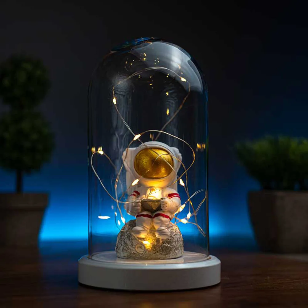 Lighted Lantern Sitting Astronaut LED Night Light Home Decor Xmas Christmas Decorations Party Decor Gift Space Lovers Neon Signs