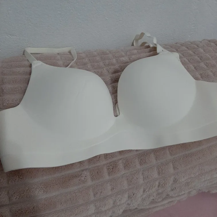 1PCS Seamless Women's Wireless Seamless Bra Smooth T-Shirt Bra Soft Padded Comfort Bralette Adjustable Strap Everyday Underwear photo review