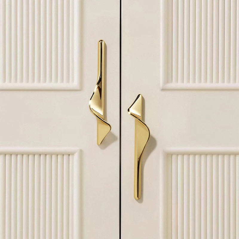 S-shaped Artistic Luxury Wardrobe Door Handles Minimalist Kitchen Cabinet Handles Gold Dresser Drawer Knobs Furniture Handles