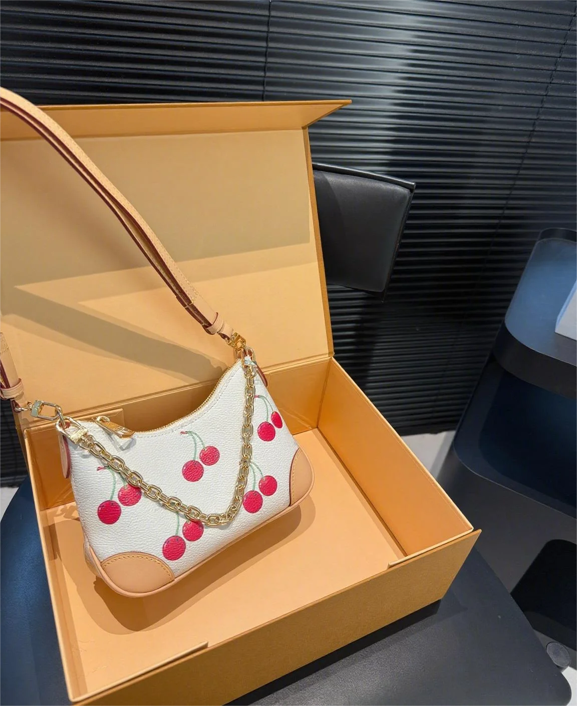 

The 2025 New Women's Fashion And Versatile Cherry-printed Cute Croissant