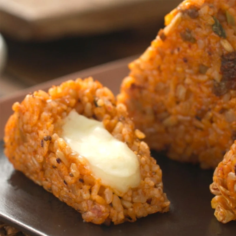 단백질주먹밥 차돌김치치즈 110g / 윤형빈의 직화황금 단백질주먹밥 / 아침대용 / 고단백