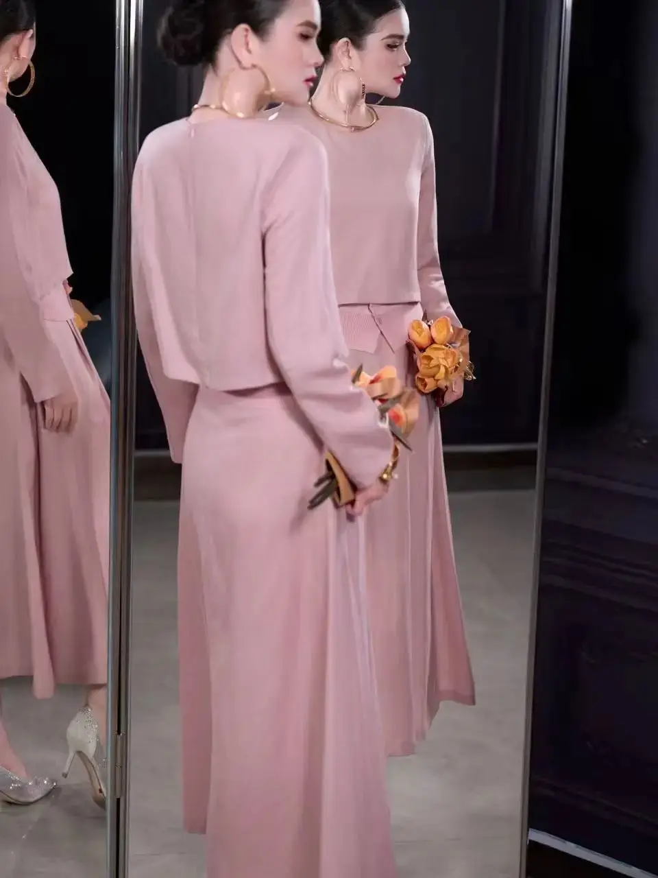 Completo due pezzi da donna in misto lino-lyocell a vestibilità ampia