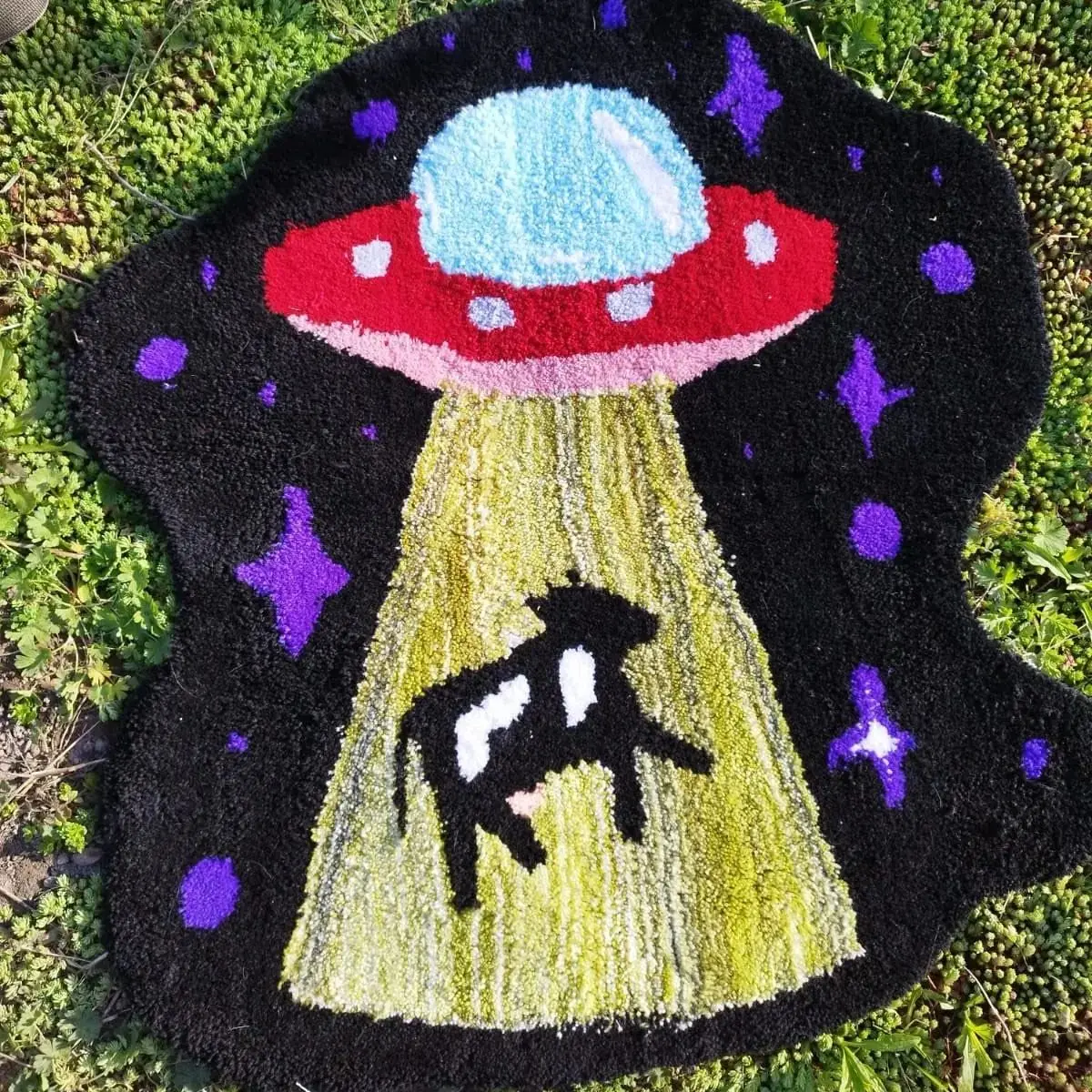 Alien Spaceship UFO Takes Away Animals Rug Printing Technology Simple Housewarming Gift Handmade Non-Slip Decorative Carpet