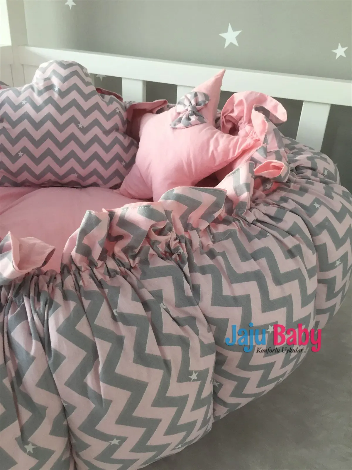 Handmade Pink Zigzag Patterned Design Luxury Play Mat Babynest