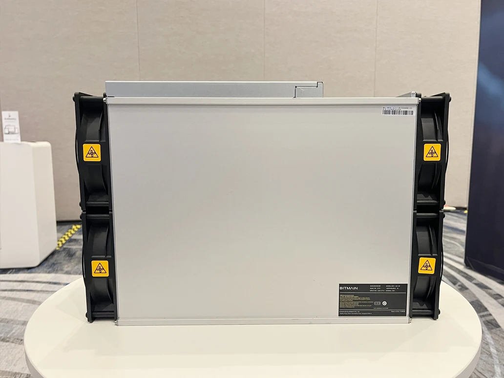 Hot selling Bitmain Antminer Z15K 525KSol/s Zcash ZEC Miner Equihash ASIC Mining Machine 2483W 4.73J/KSol