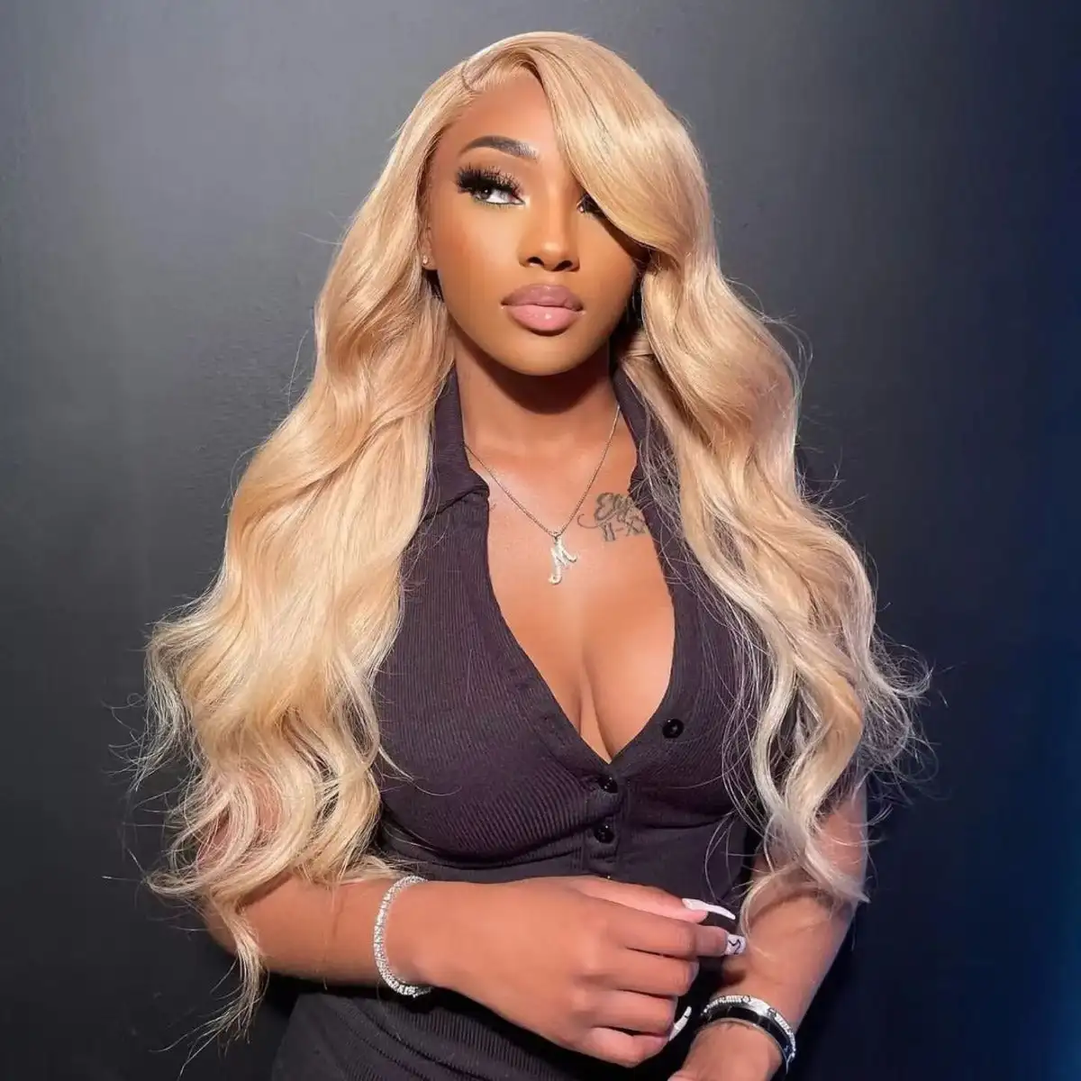 Perruque Lace Front Wig Body Wave Naturelle Blonde, Cheveux Humains Colorés, 13x6, 13x4, 32 Pouces, HD 613, pour Femme Africaine