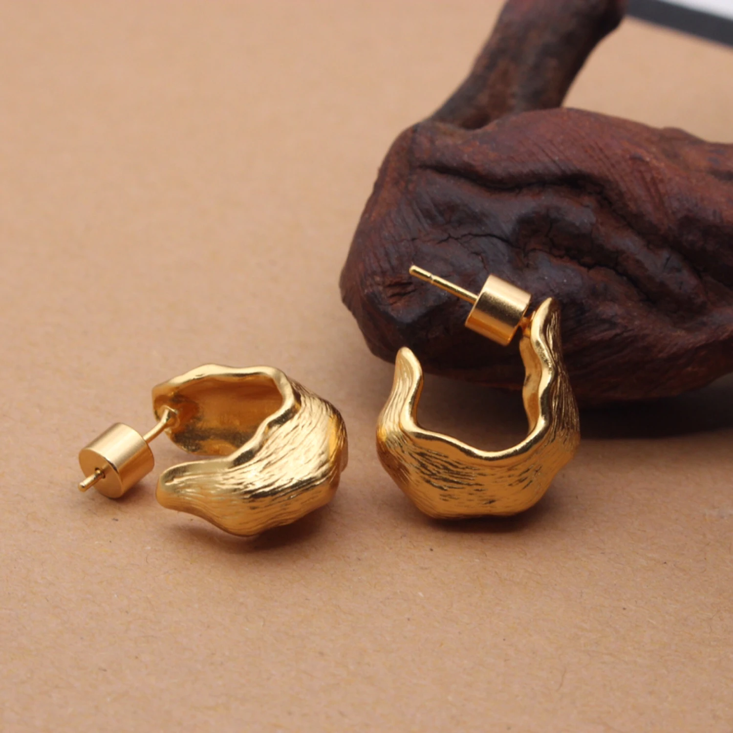 

YAJUNIEL 24K Real Gold Plated Texture Hoop Earrings for Women Hypoallergenic Brass Organic Form Stud Earrings Jewelry Gift