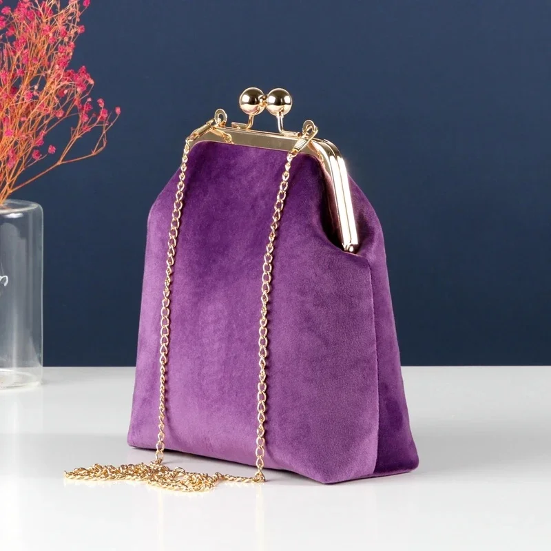 Torebki damskie z zamkiem typu shell w 5 kolorach, miękkie torebki z aksamitu, torebki damskie z łańcuszkiem, torebki na ramię i crossbody z frędzlami. — zdjęcie 2